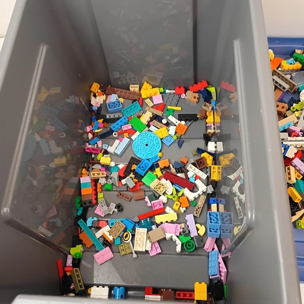 Mixed Lego Sets Lot with 12 Minifigs and Instructions 5.5 Pounds, Incomplete